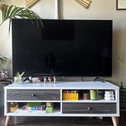 Coffee table/ tv stand