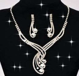 2016 Big Chunky Wedding Bridal Jewelry Set Peacock Tail Rhinestone Necklace Earrings Set (Size: 15 g, Color: White)