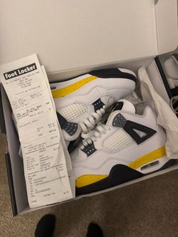 Jordan 4s size 9