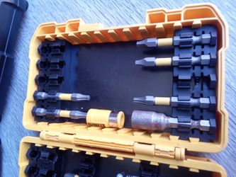 DeWalt battery 🔋🔋 charging station $$