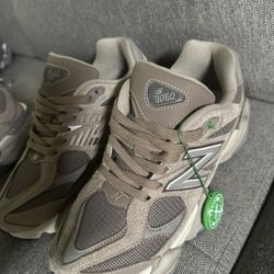 New Balance 9060 Mushroom Timberwolf 8.5W