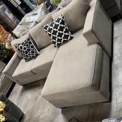 Sectional Couch 