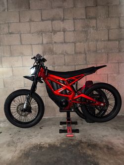 2025 Throne SRPNT X3 72V Electric Dirt Bike - 60 MPH - Great Condition