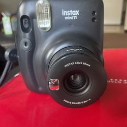 Fujifilm Instax Mini 11 Instant Camera