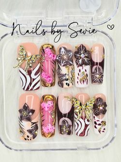 Acrylic Handmade Press-On Nails 3D Floral Butterfly Set