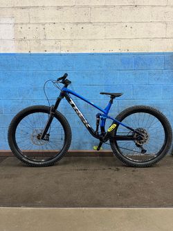 2022 Trek Fuel EX 8 Mountain Bike