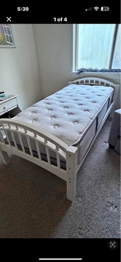 Twin bed /twin mattress