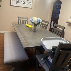 Must Go….Kitchen table Set