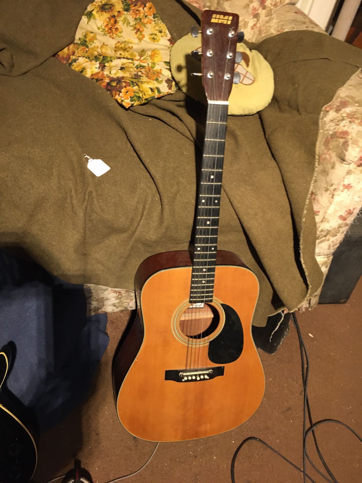 Good Playing Acoustic Guitar , Keyboard