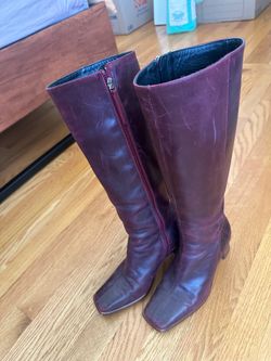 Alohas Burgundy Boots