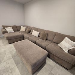 Sectional Couch 