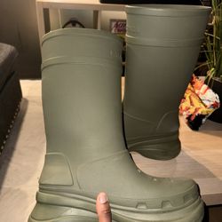 BALENCIAGA Croc Boots 