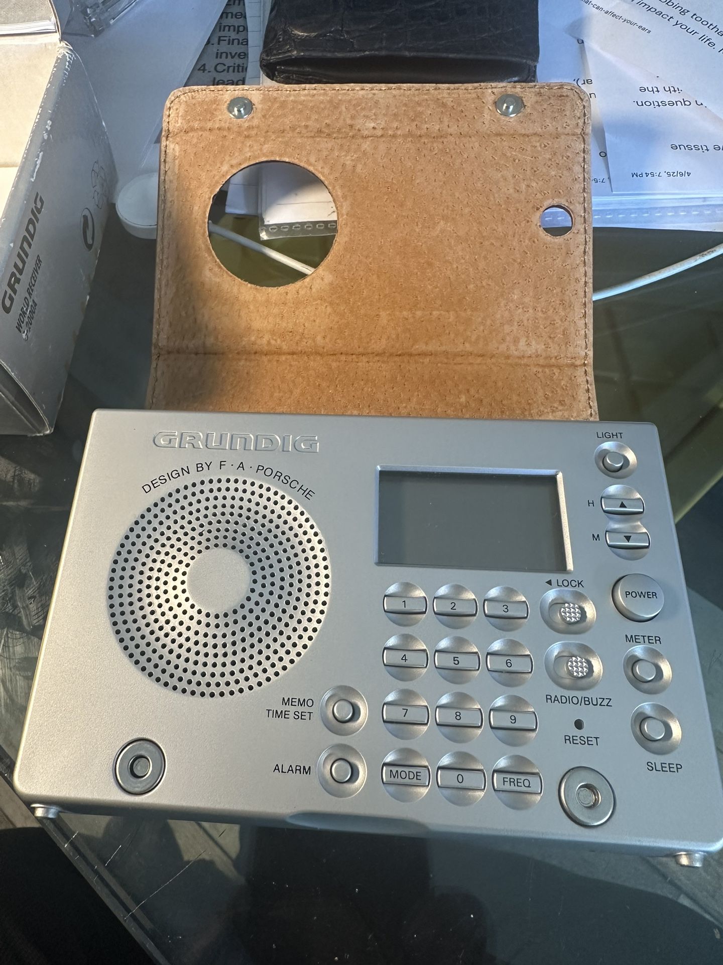 New Grundig World Receiver 2000A
