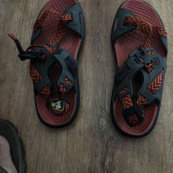 Sandals Keen Brand Size 9.5 Used 