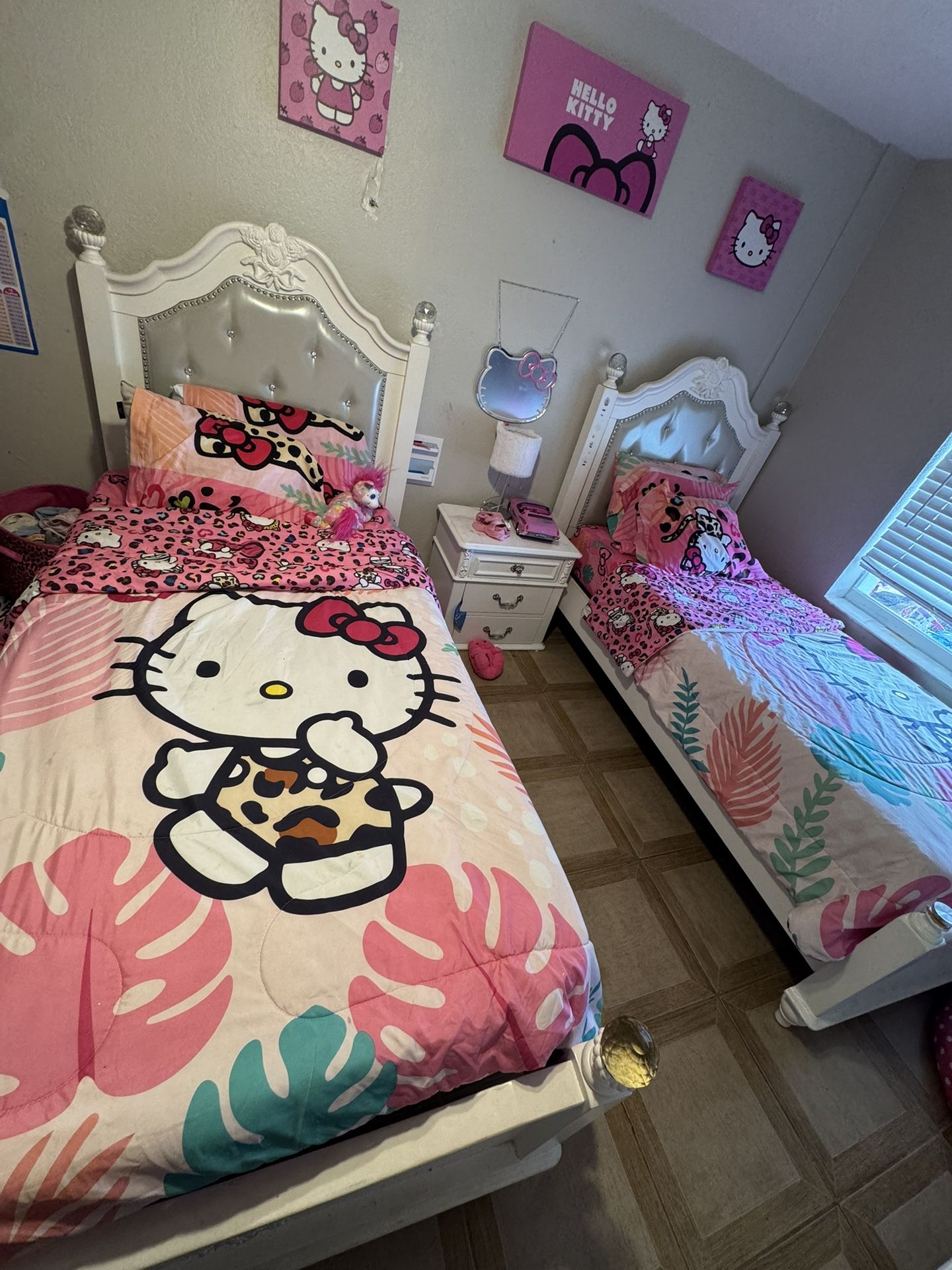 Twin Bed With Mattress