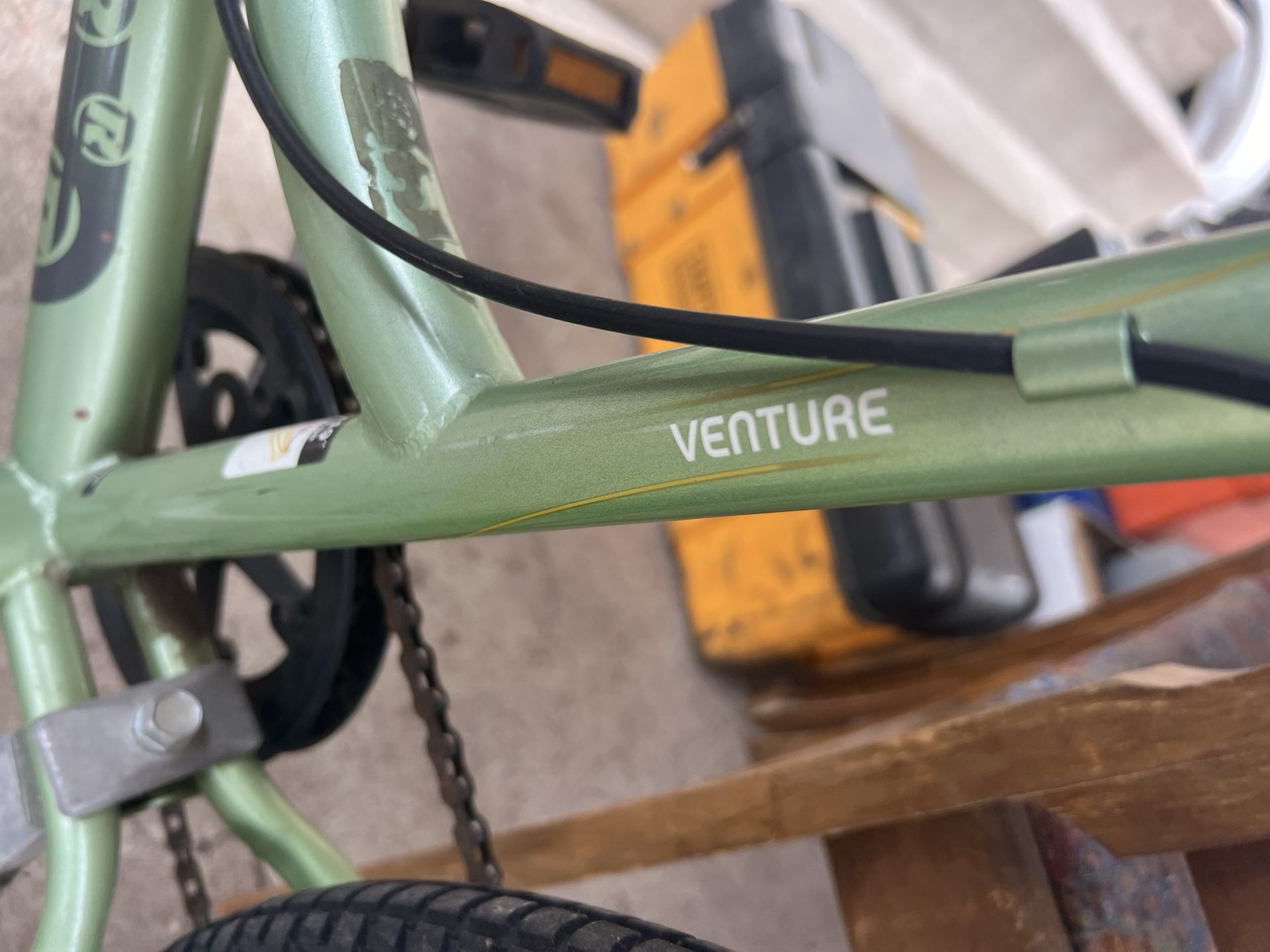 Women’s Raleigh Venture Mountain Bike