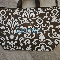 INSULATED COOLER BAG.   NEW