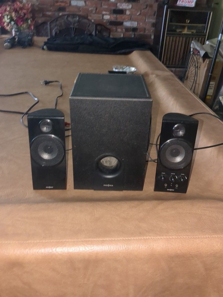 Subwoofer and Speaker Used On Computer