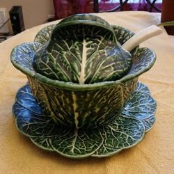 1970s Vintage Majolica Cabbage Lidded Soup Tureen With Under Plate 4 piece set
Made in Portugal