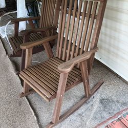 3 Rocking Chairs 