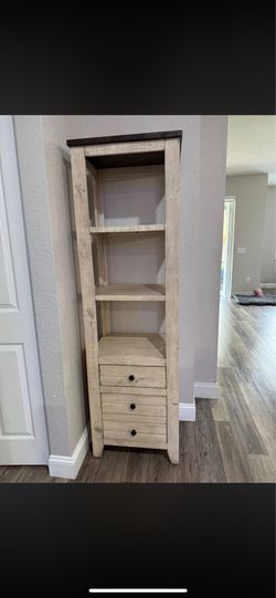 TV stand/Bookshelf