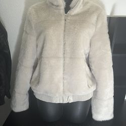 Tan Zip up Women’s Faux Fur Coat