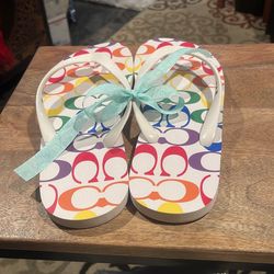 Coach Flip Flops Size 10–11 – Rainbow Signature Print – Like New
