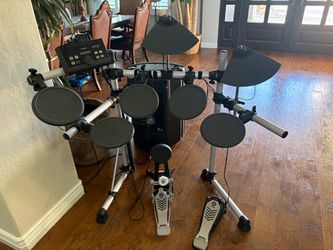 Electric drum set Yamaha