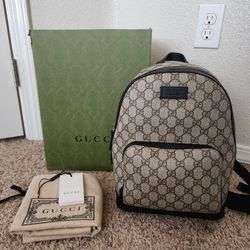 Gucci GG Supreme Backpack