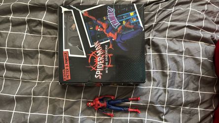Sentinel Peter b Parker