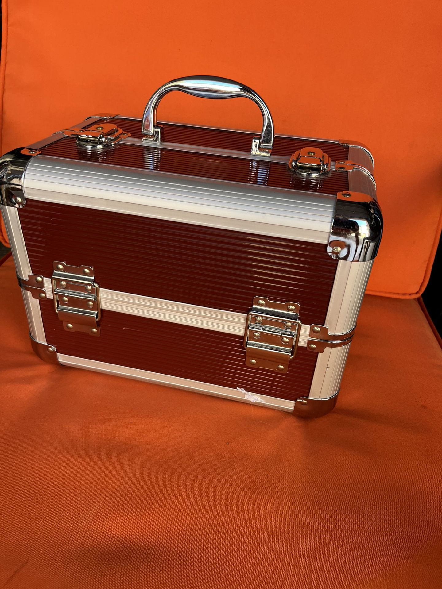 Hard Shell Organizer Case – Makeup / Tools / Art Supplies