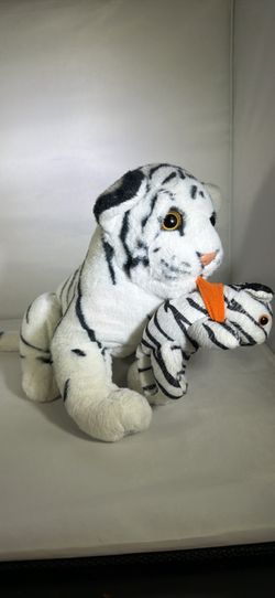 Plush Winter Mother Tiger Carrying Her Cub