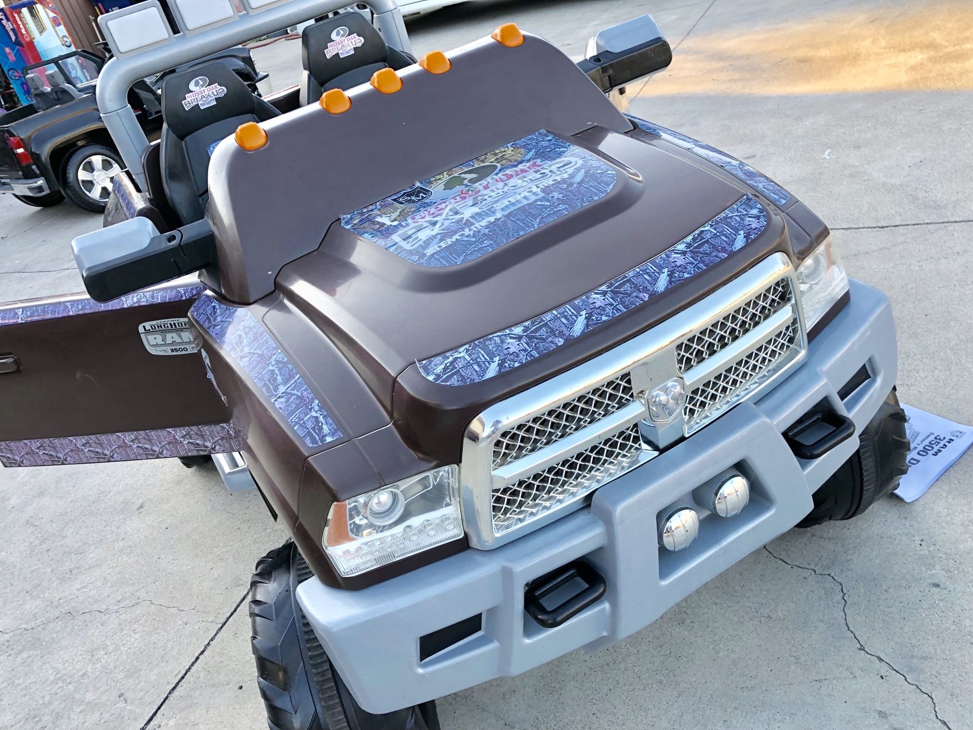Mossy Oak Dodge Ram Dually Truck 12volt electric kids ride on cars power wheels