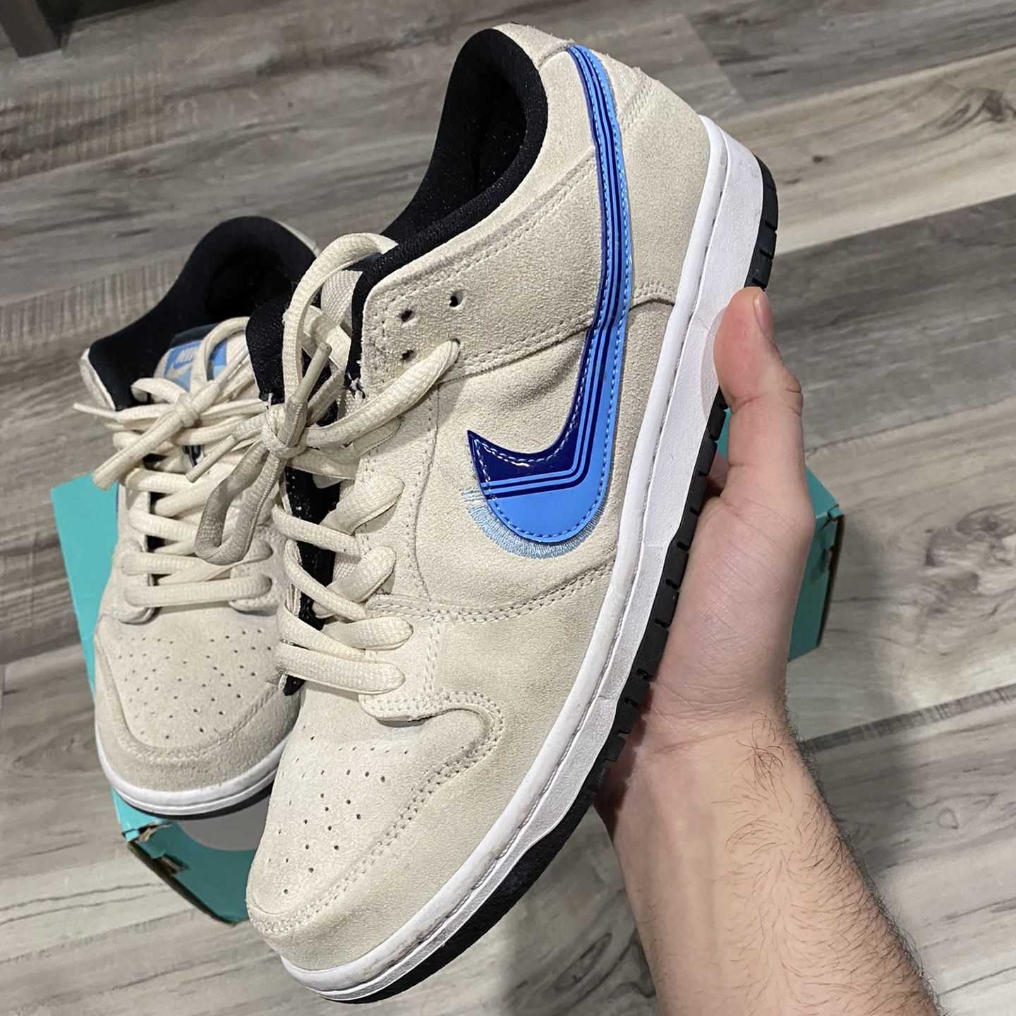 Nike SB Dunk Truck It / Blue Light Cream for Sale in Joliet, IL 