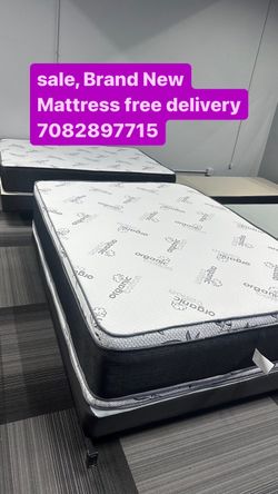 Huge sale for Mattress And Box Twin size #mattress and box 150.$ full 190$ Queen 200$ king 290$. free delivery free set up 708….289…7715… cash or Zell