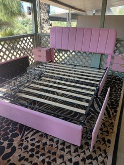 Queen bedframe and 2 nightstands.