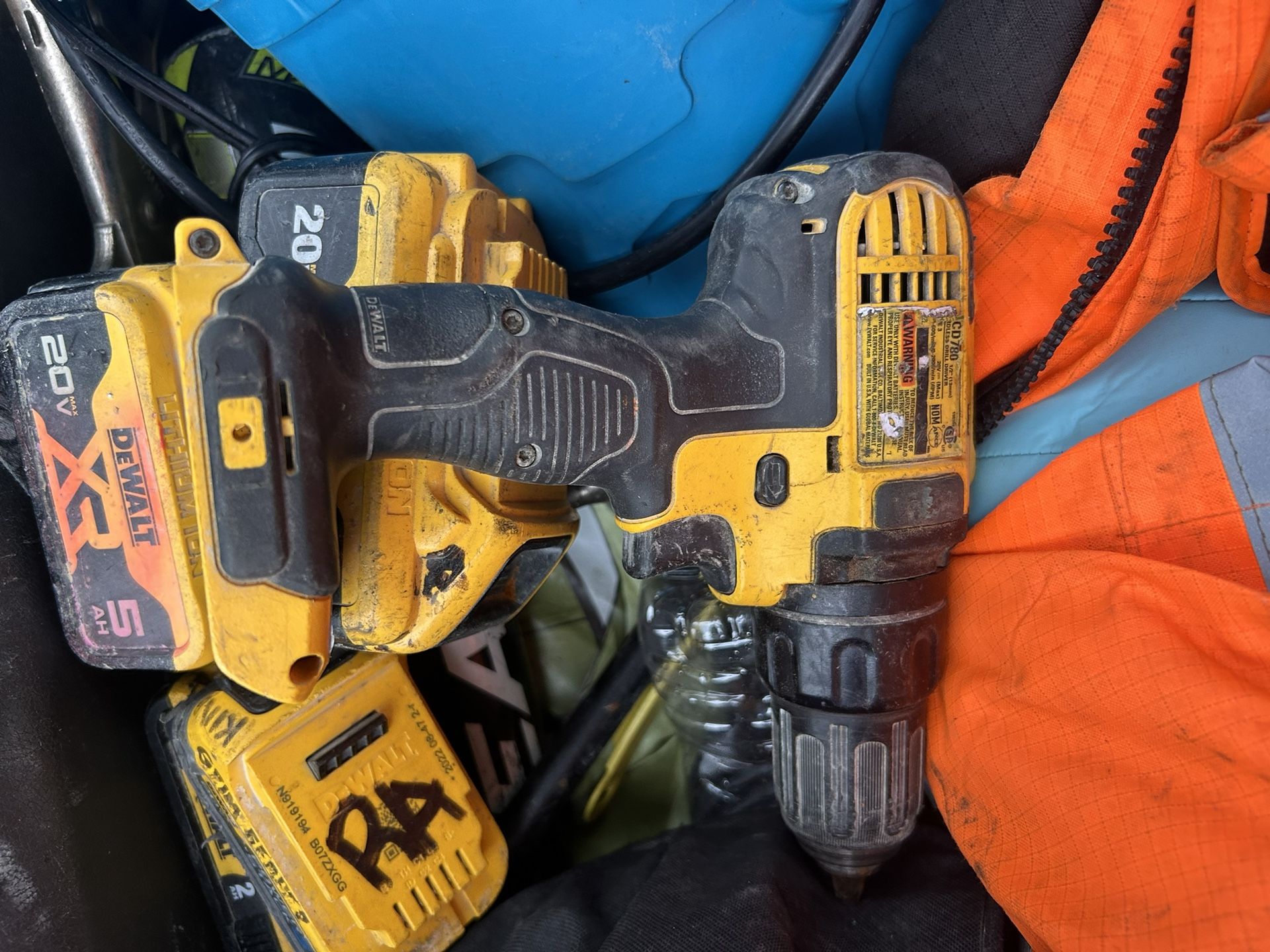 DeWalt Drill with 4 batteries