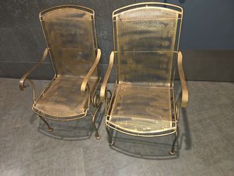 Set of two patio Woodard Briarwood high-back lounge chairs