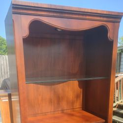 Display Cabinet With Glass Shelf