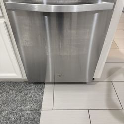 Whirlpool Dishwasher 