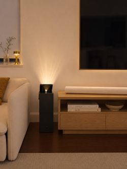 LG HU80KA 4K UHD Laser Smart Home Theater CineBeam Projector