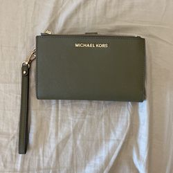 Michael Kors Clutch Wallet