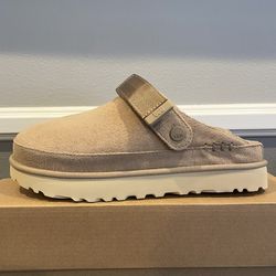 UGG Goldenstar Clog Sand