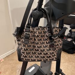 MK Purse  Black 
