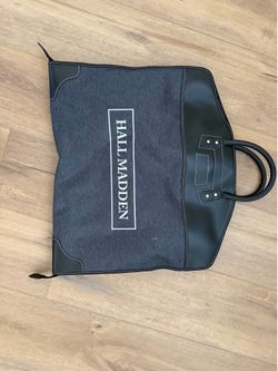 Black garment travel bag