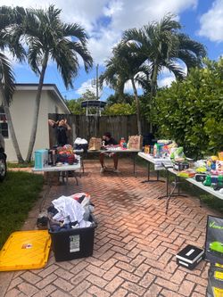 Yard sale today !! 92 Avenue SW 43 Street miami