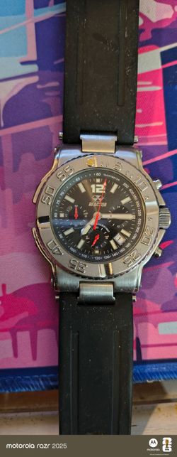 Reactor watch just needs battery