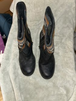 Women’s Boots Black Leather New!