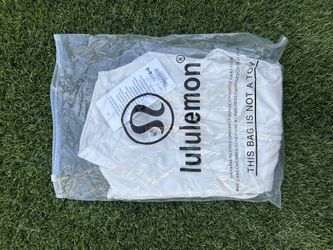 lulu lemon jacket size 0-2