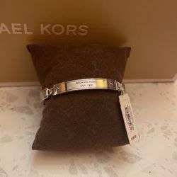 MICHAEL KORS Heritage Silver Bangle Bracelet MK Logo Plaque